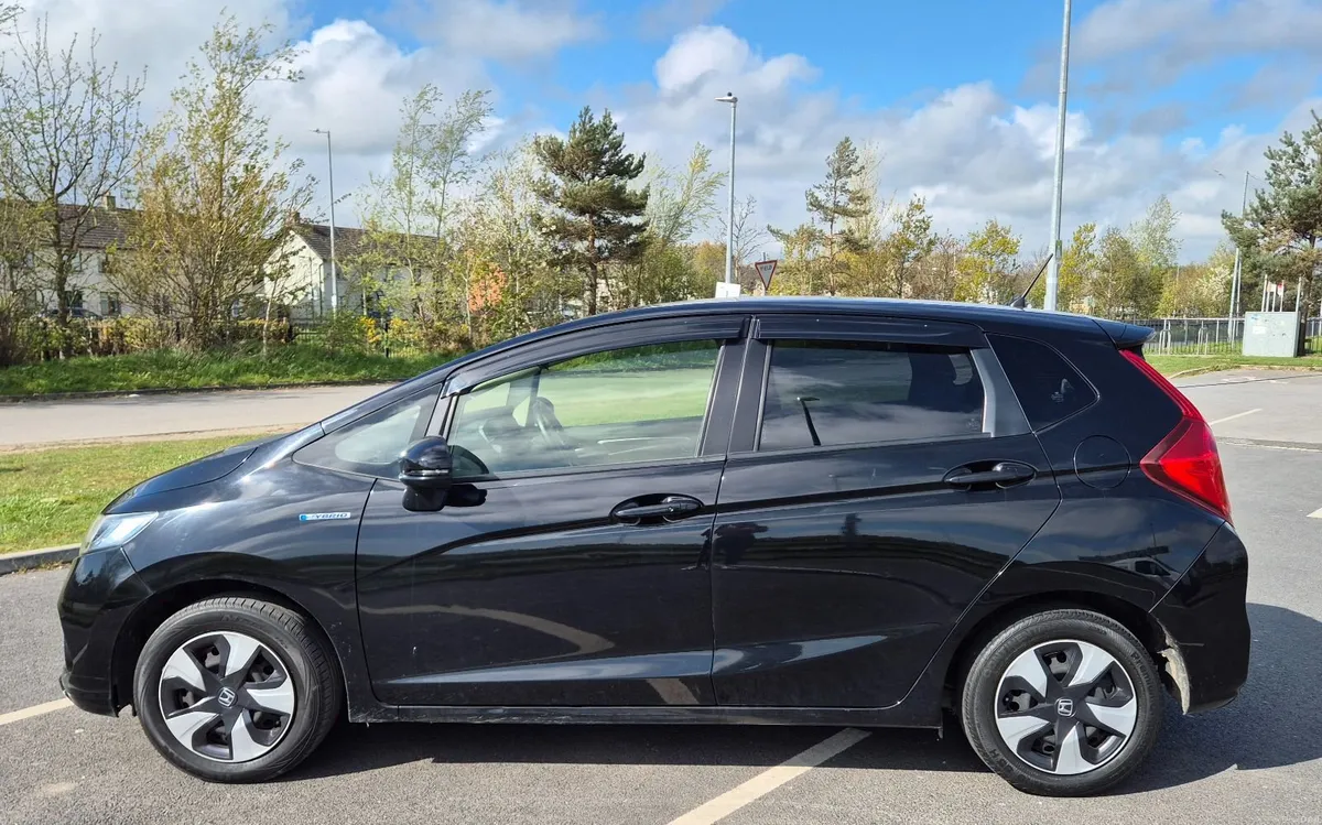 Honda Fit 2017 - Image 1