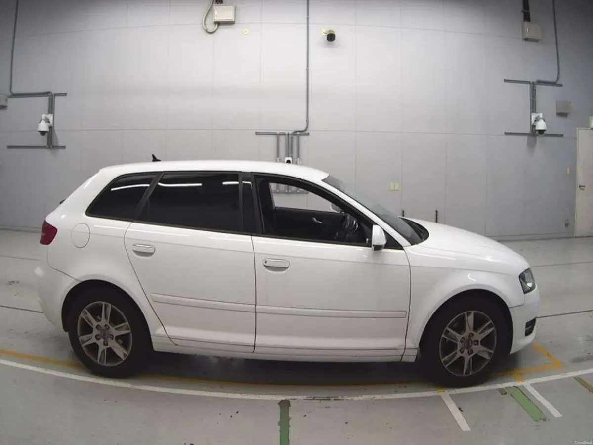 AUDI A3 1.4 TFSI AUTO 2013 - Image 2