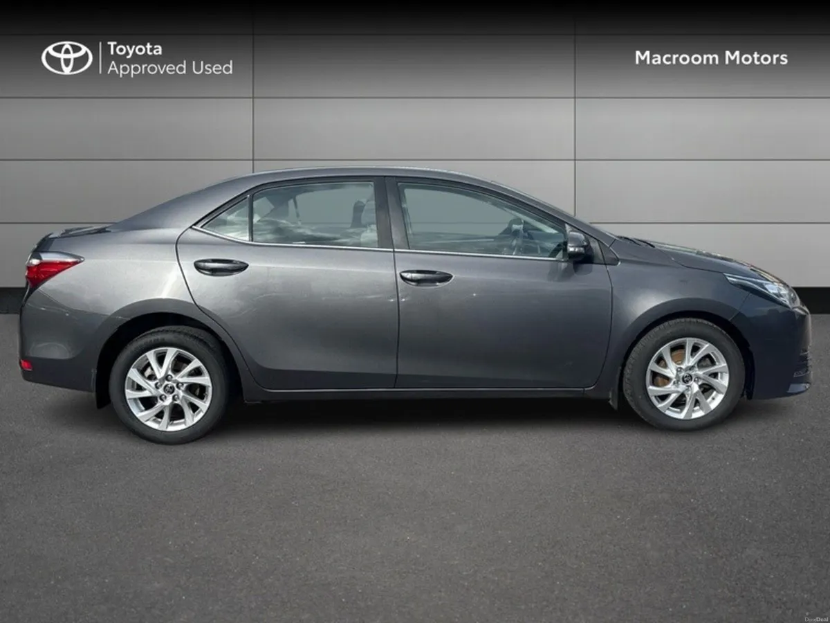 Toyota Corolla 1.4 D-4D LUNA 4DR - Image 3