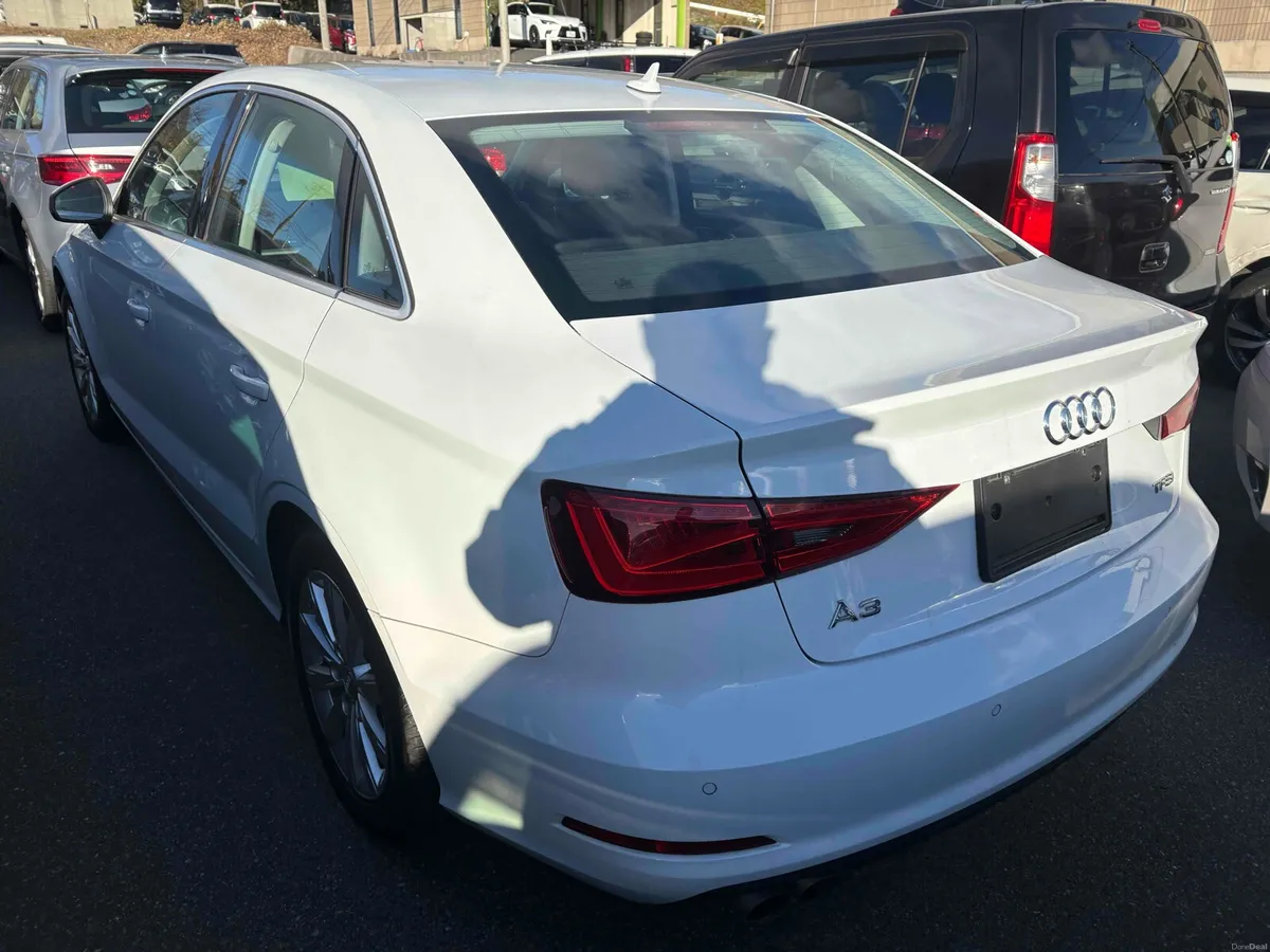 AUDI A3 SALOON 1.4 TFSI AUTO 2016 - Image 2