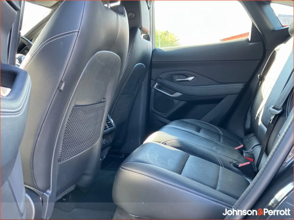 Jaguar E-Pace 1.5 I3 PHEV 300 PS AWD R-Dynamic S - Image 5