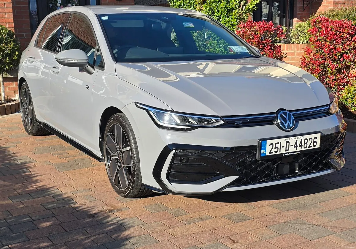 VW GOLF R-LINE - Image 4