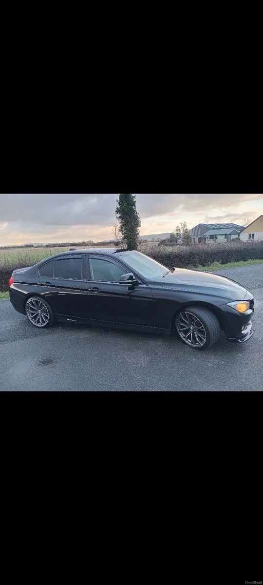 BMW 3-Series 2012 - Image 6