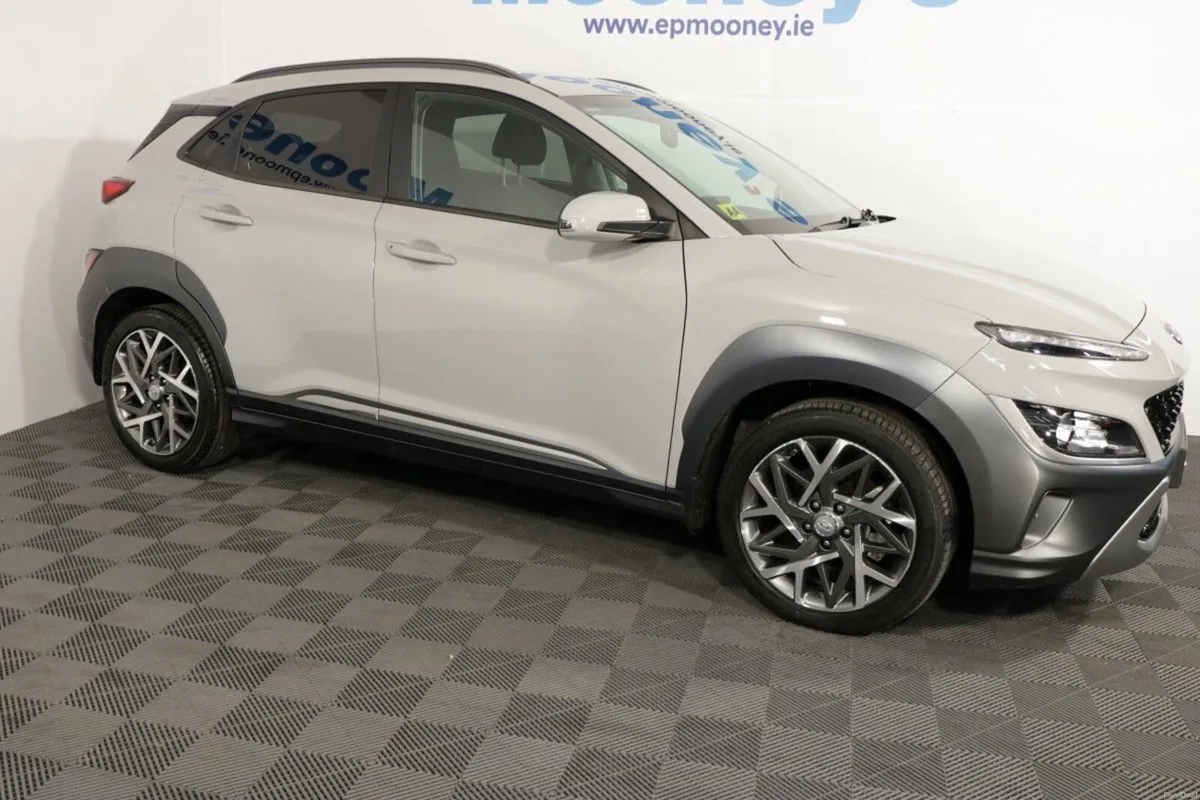 Hyundai KONA HYBRID EXECUTIVE 1.6L AUTOMATIC COMPA - Image 3