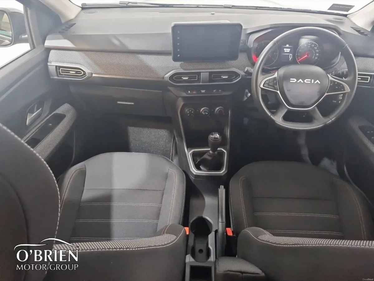 Dacia Sandero Stepway TCe 90 STEPWAY Expression - Image 2