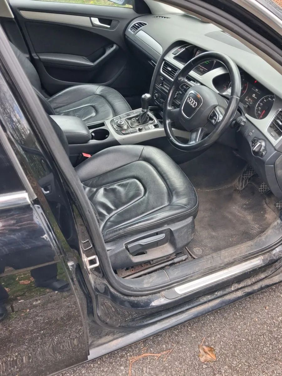 Audi A4 2011 - Image 2