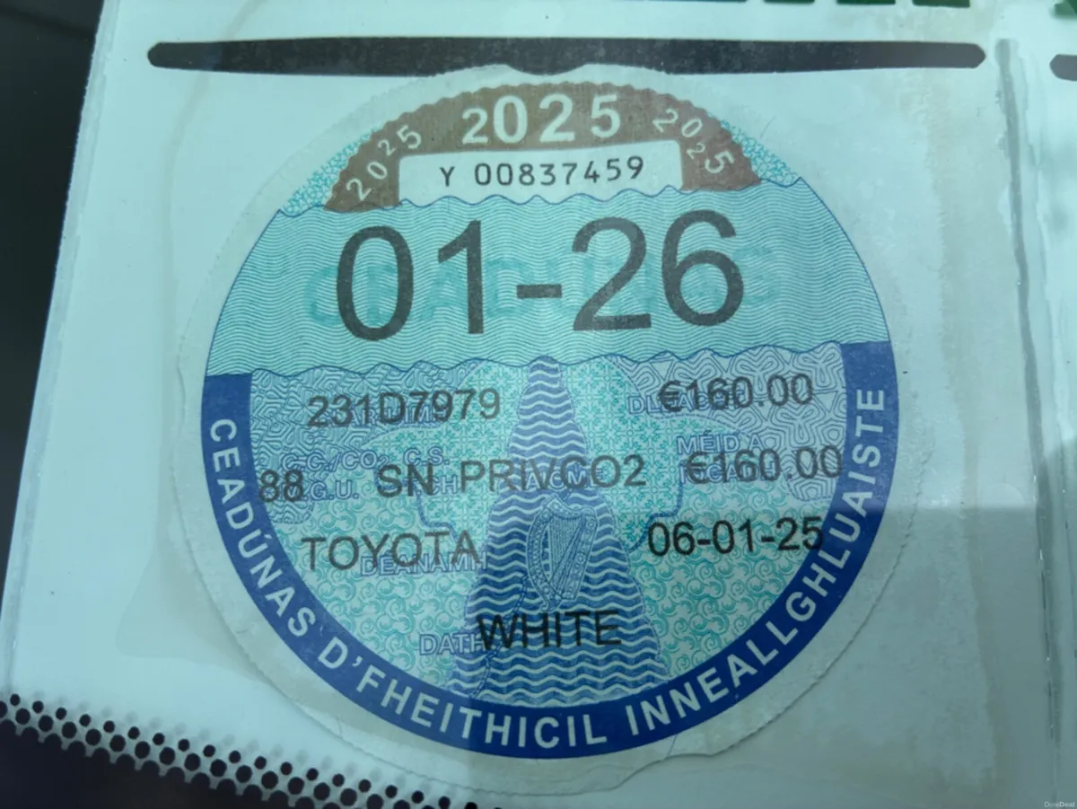 Toyota Yaris 1.5 HYBRID LUNA 4DR AUTO - Image 2