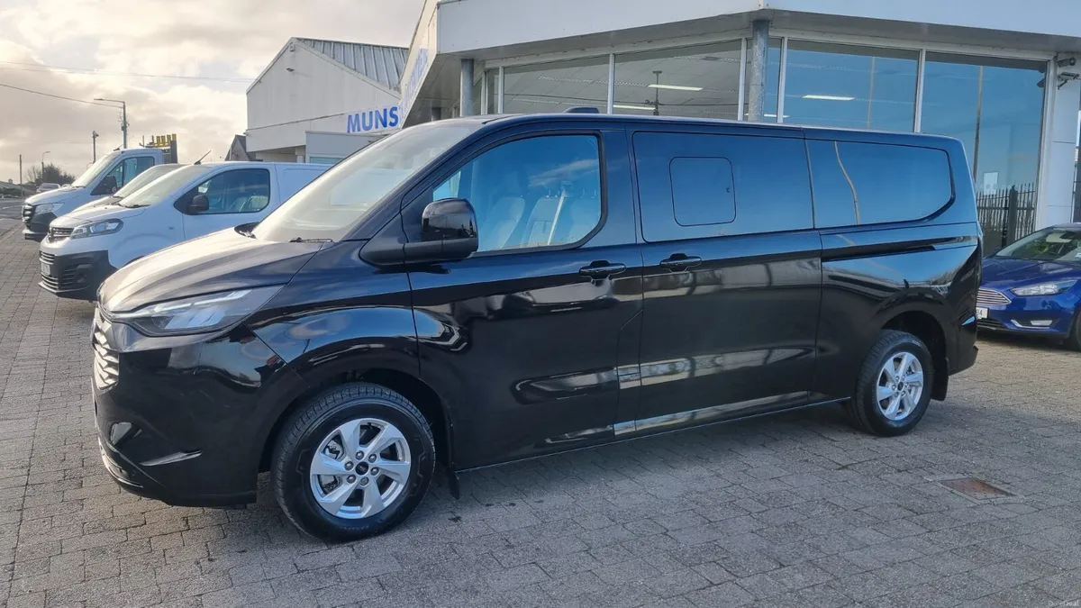 252 TOURNEO LWB NEW SHAPE PETROL HYBRID 9 SEATS - Image 1