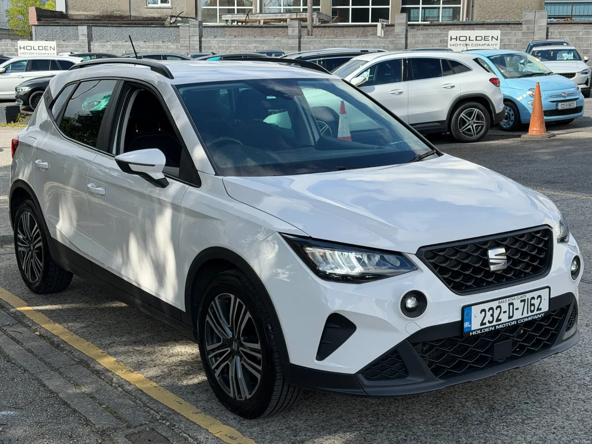 2023 SEAT Arona..REAR PARKING SENSORS..2 KEYS - Image 5