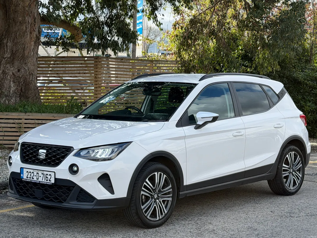 2023 SEAT Arona..REAR PARKING SENSORS - Image 2