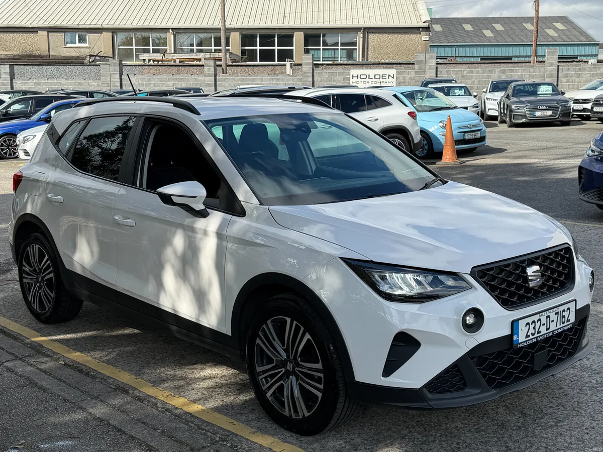 2023 SEAT Arona..REAR PARKING SENSORS..2 KEYS - Image 6