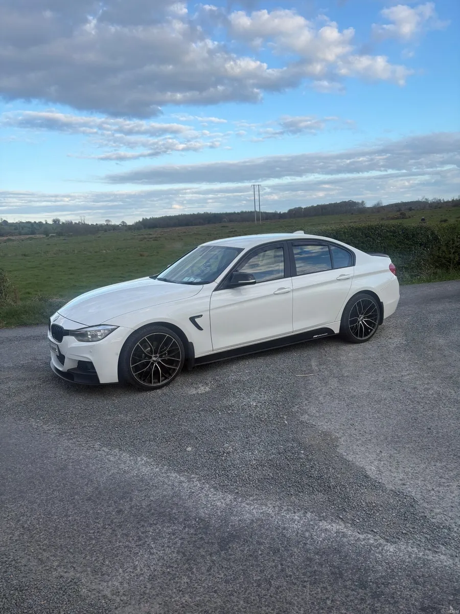 BMW 3-Series 2016 - Image 4