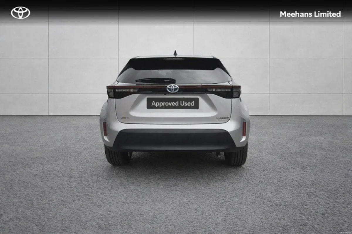 Toyota Yaris Cross YARIS CROSS LUNA SPORT - Image 4