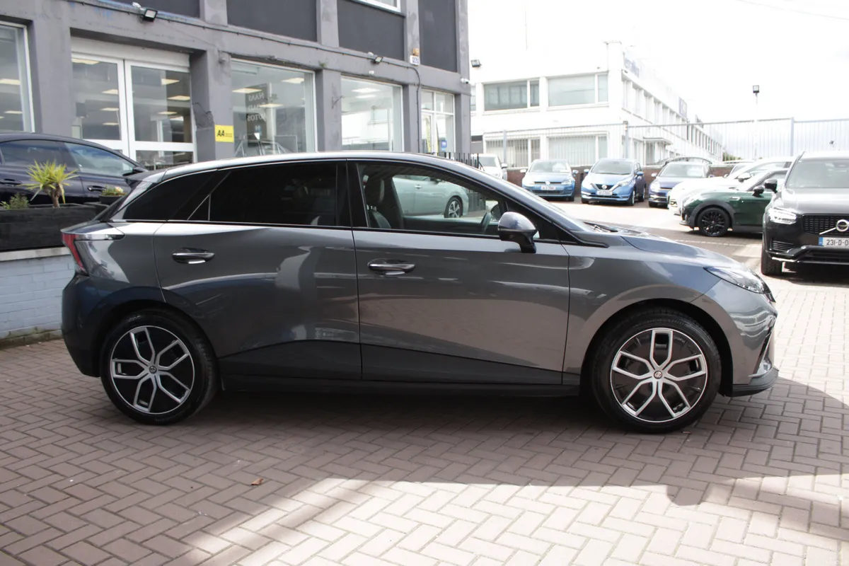 2023 MG MG4 LR EXCLUSIVE - Image 3