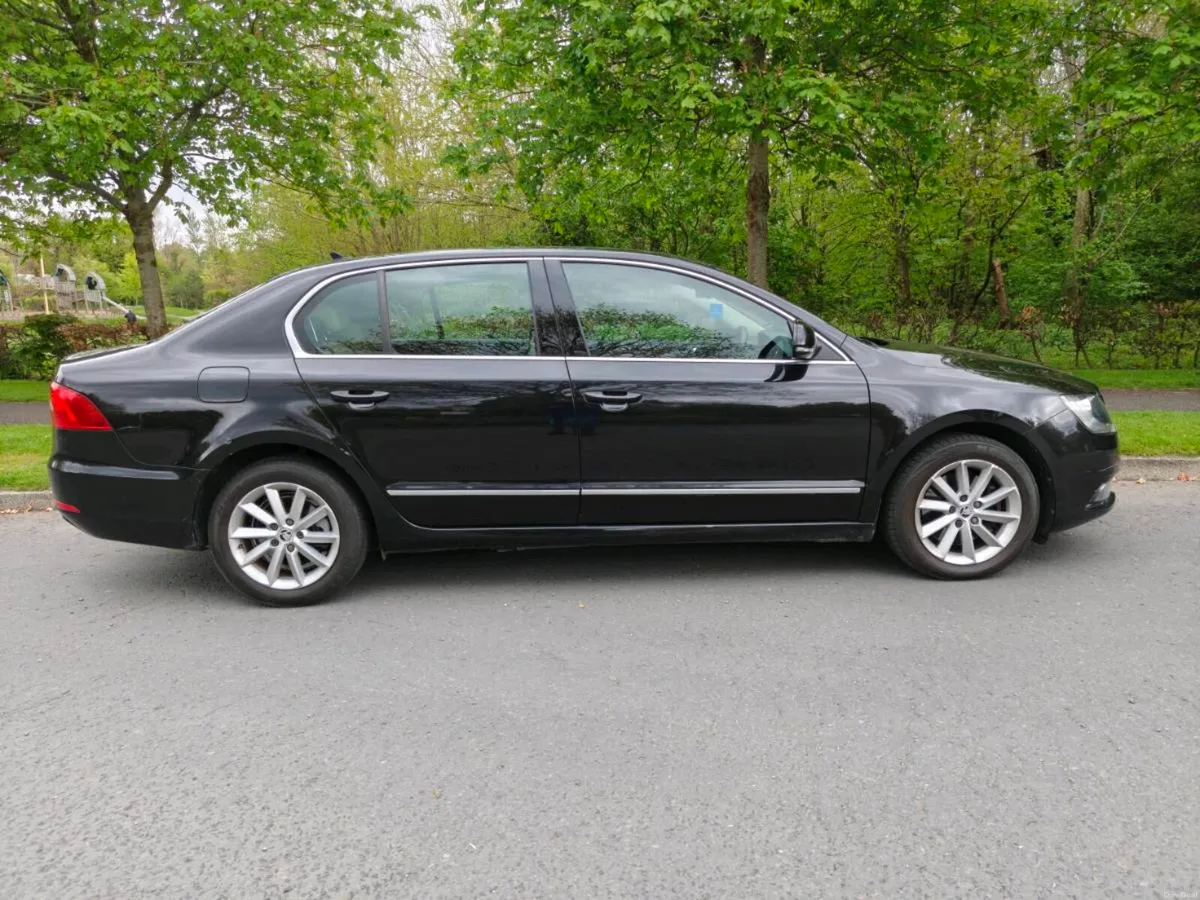 2015 Skoda Superb Automatic - Image 3