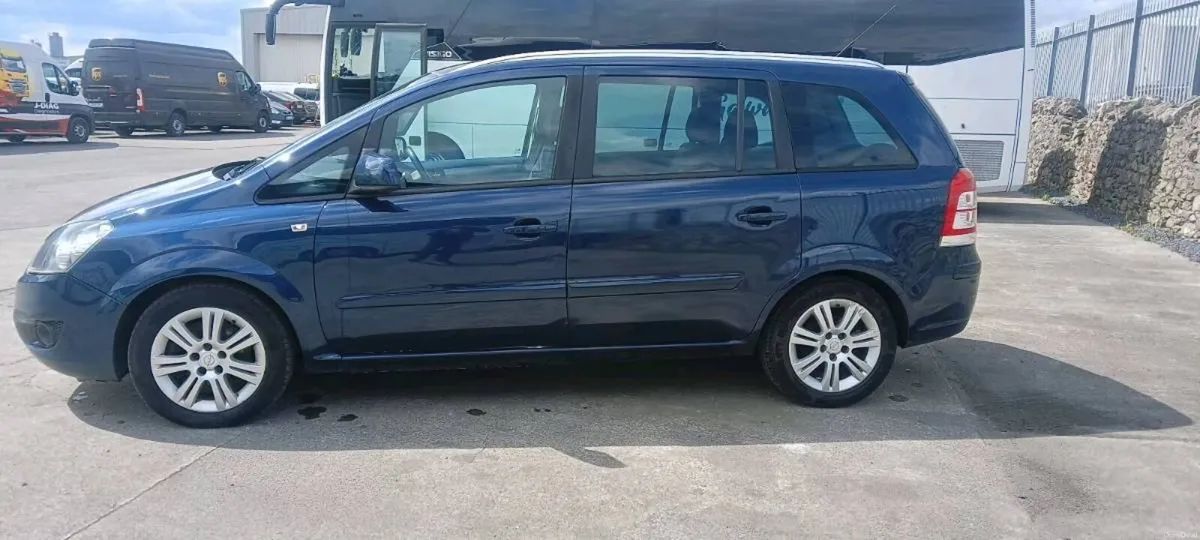 Opel Zafira 7 seats Full tank of DIESEL 😁 - Image 3