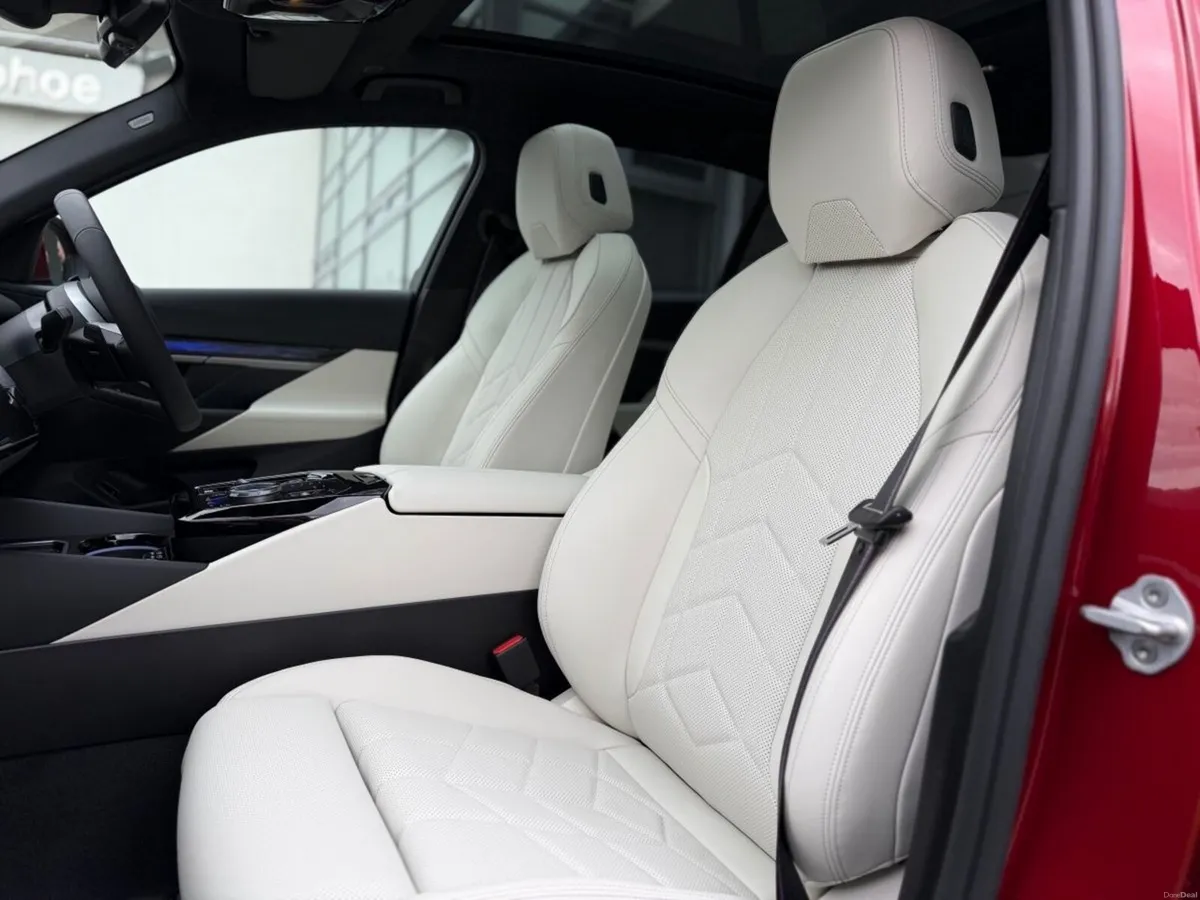 BMW 5-Series 530e M Sport Pro w/ M Performance Car - Image 4