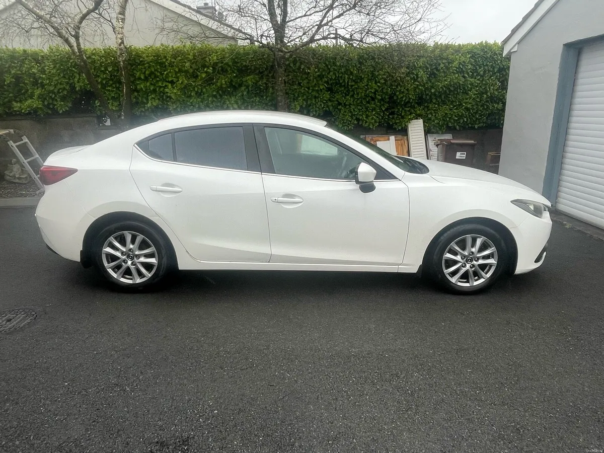 Mazda 3 Saloon Diesel - Image 3