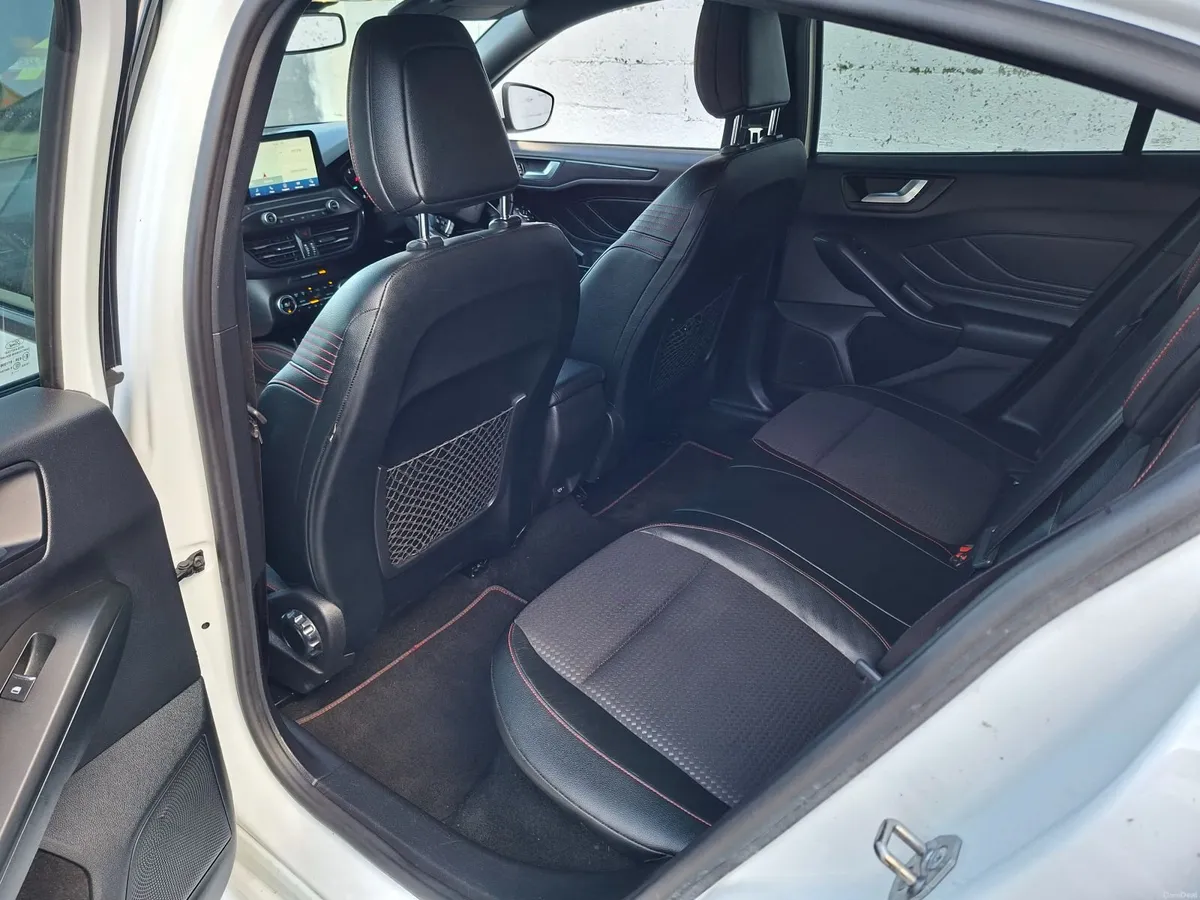 Ford Focus 2019 - Image 4
