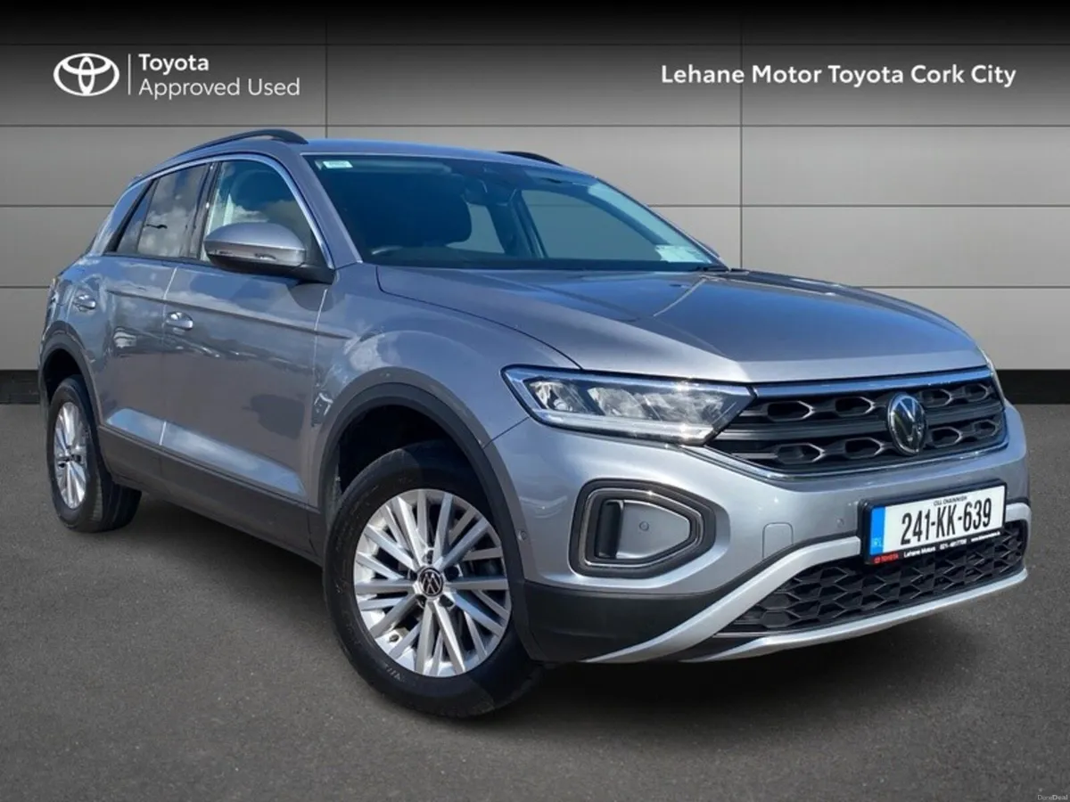 Volkswagen T-Roc LIFE 1.0 TSI MANUAL 6SPEED FWD 11 - Image 1