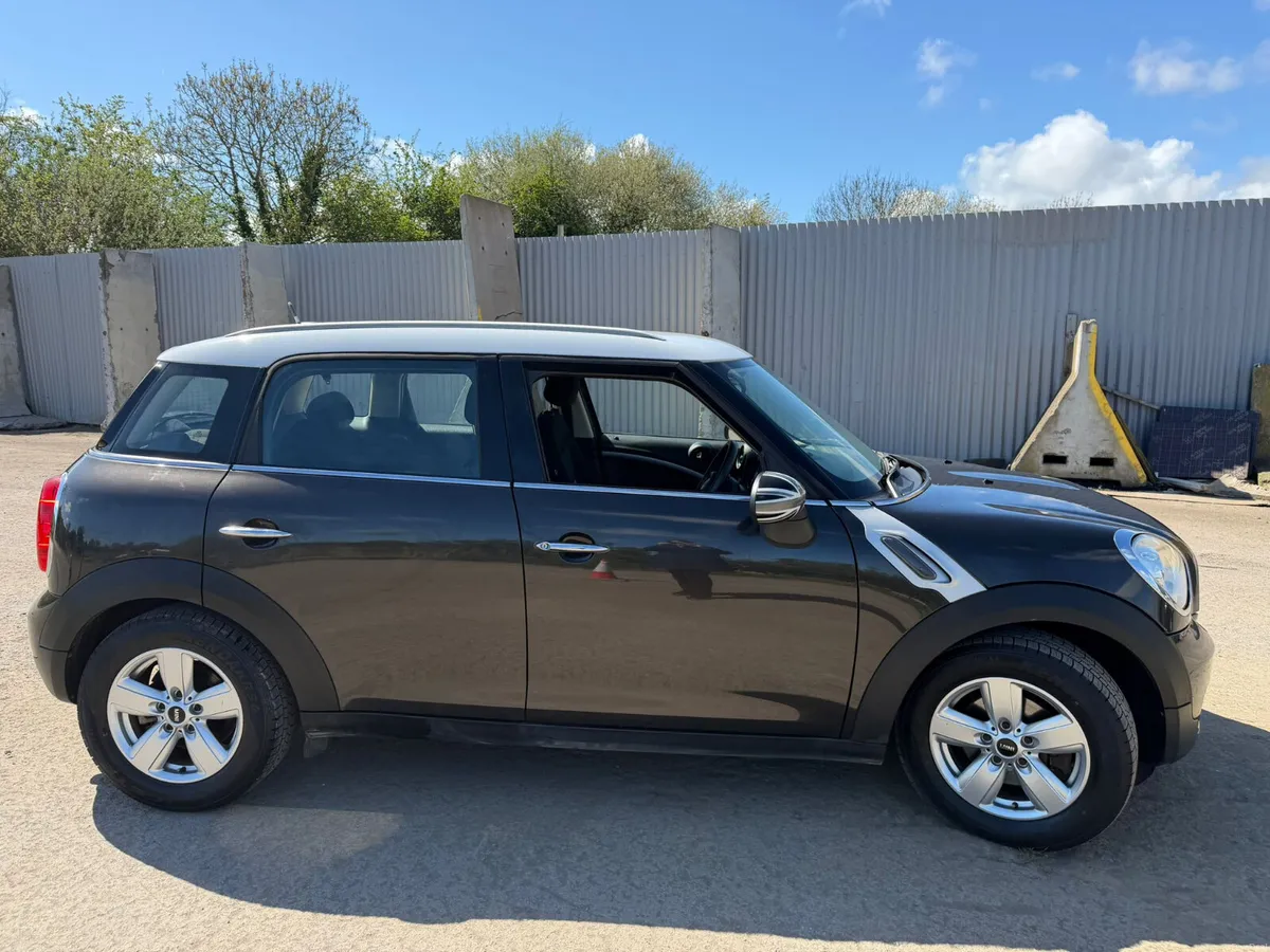 Mini Countryman Cooper D 2014 Automatic - 93k km - Image 3