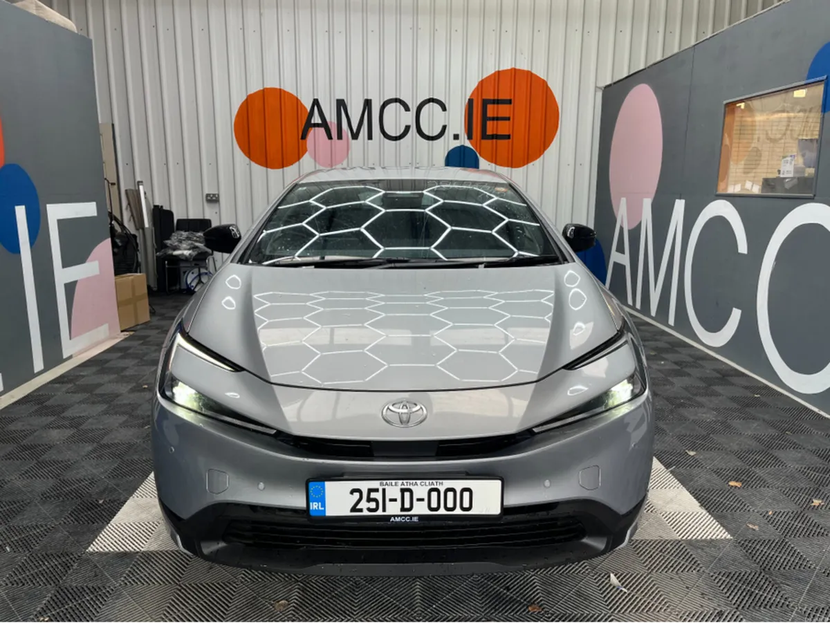 Toyota Prius €33950 2025 TOYOTA PRIUS X 1.8 AUTOMA - Image 6