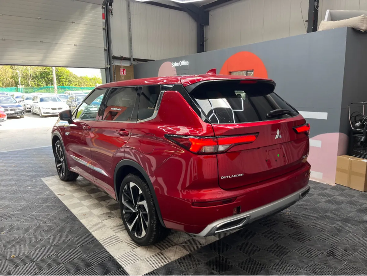 Mitsubishi Outlander 2024 MITSUBISHI OUTLANDER P 4 - Image 4