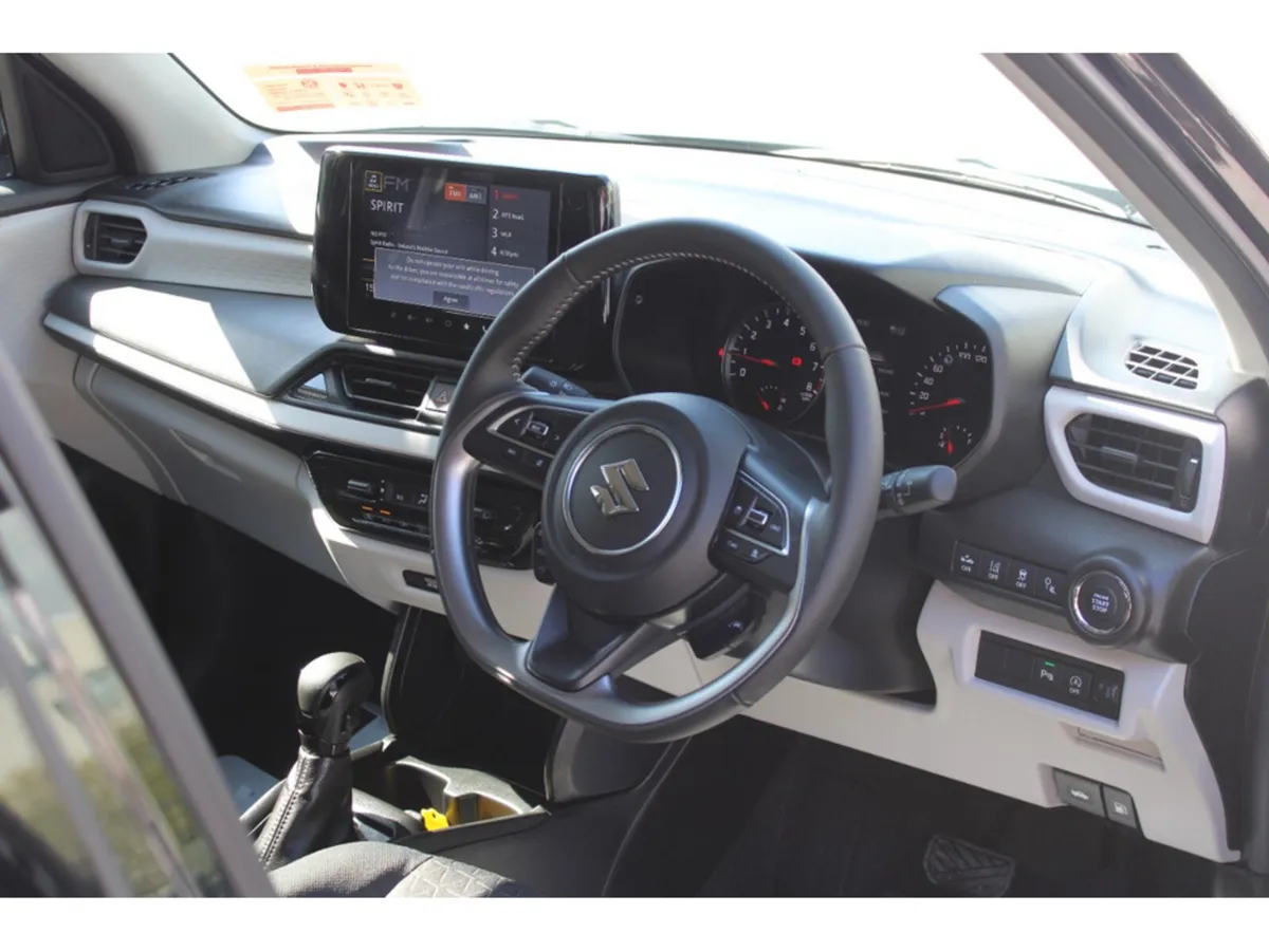 Suzuki Swift 1.2 hybrid motion auto *10 yr warrant - Image 5
