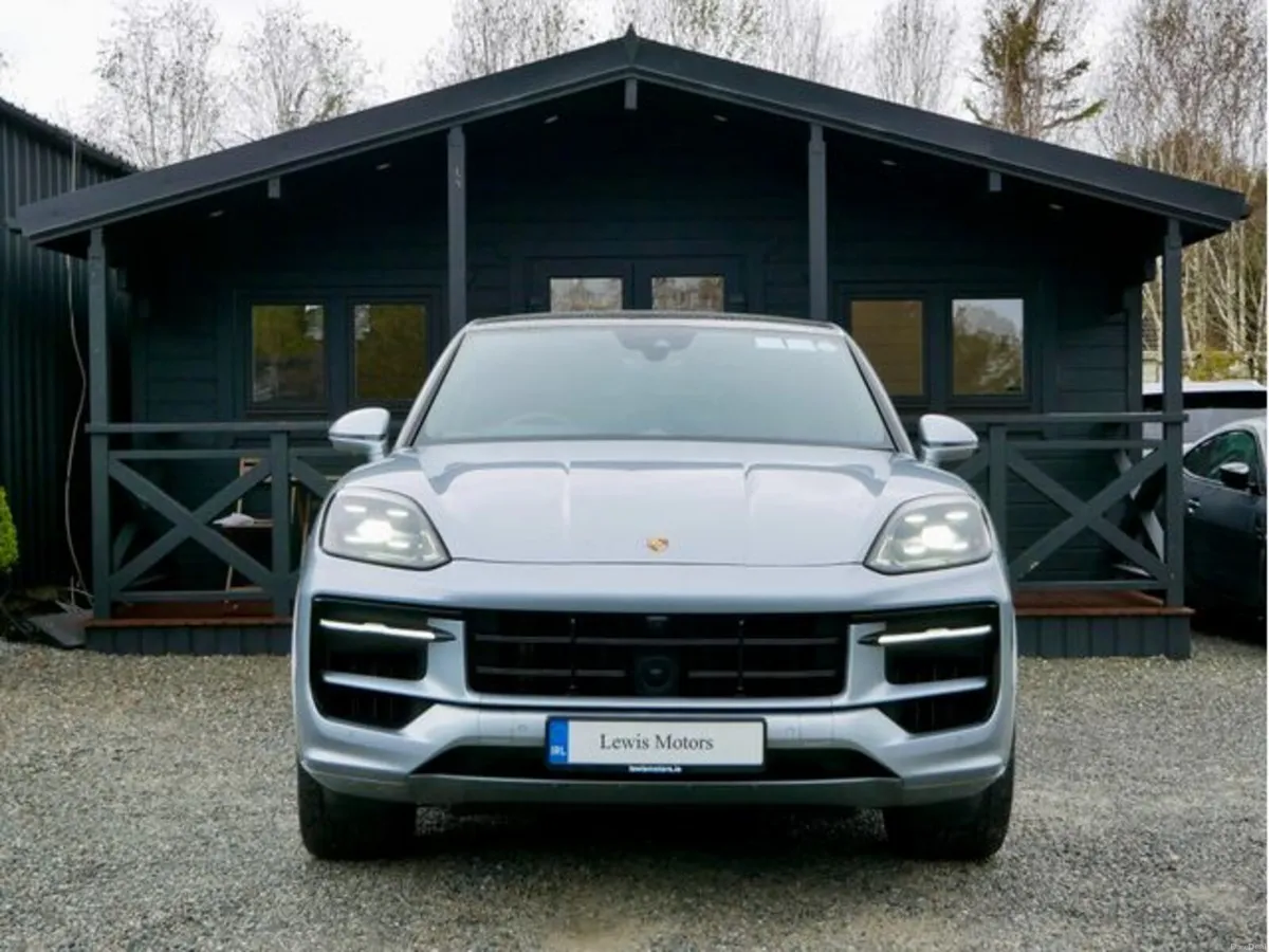 Porsche Cayenne E-Hybrid Coupe, HUGE SPEC/ IRISH C - Image 2