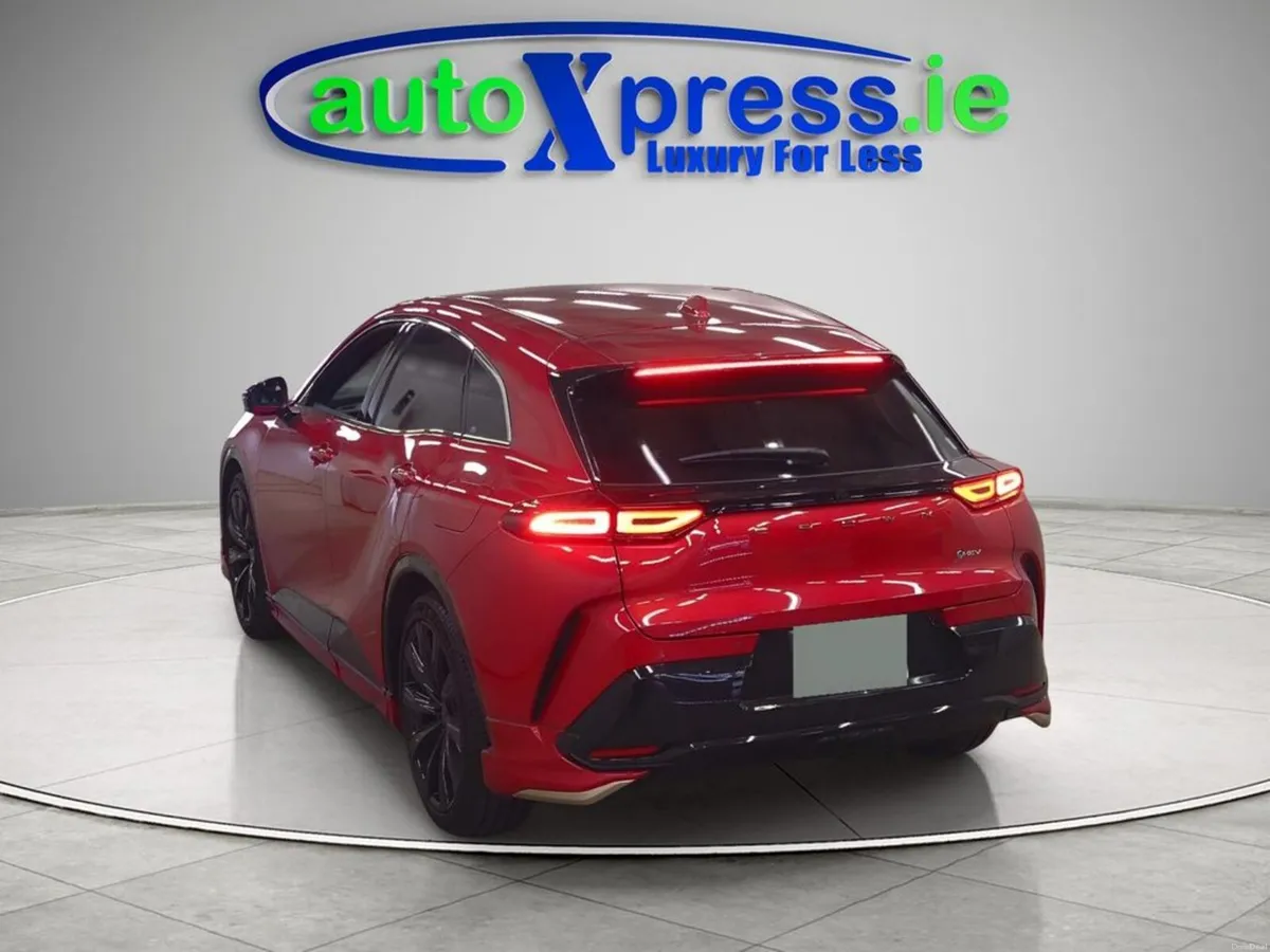 Toyota Crown 4WD SPORT Z, 360 camera, Ultra Low mi - Image 3