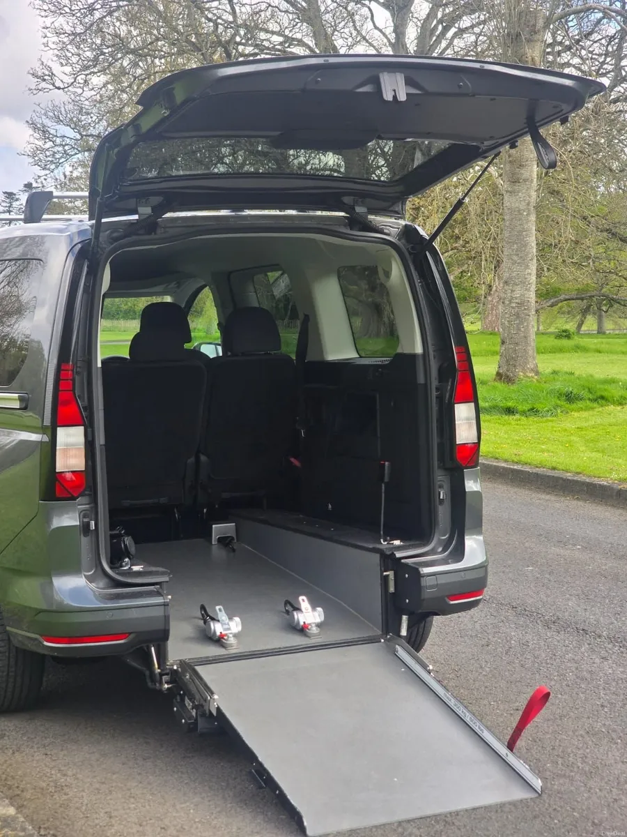 Volkswagen Caddy Wheelchair Accessible Vehicle - Image 3