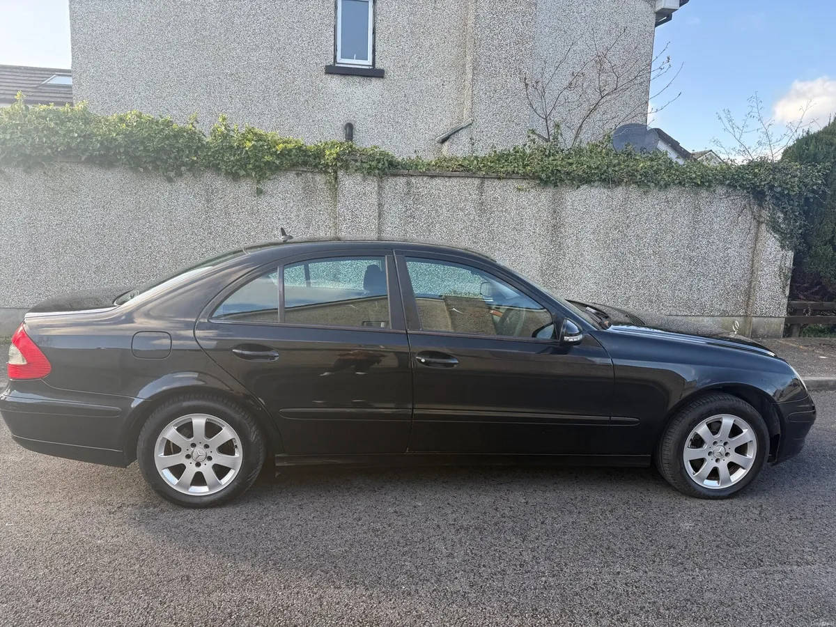 Mercedes Benz E-Class - Image 2