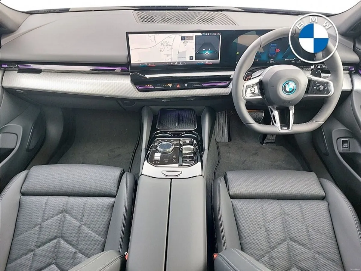 BMW 5-Series 530e M Sport Pro - Image 4