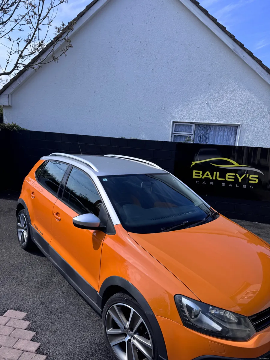 Volkswagen Polo cross  2012 Auto - Image 4