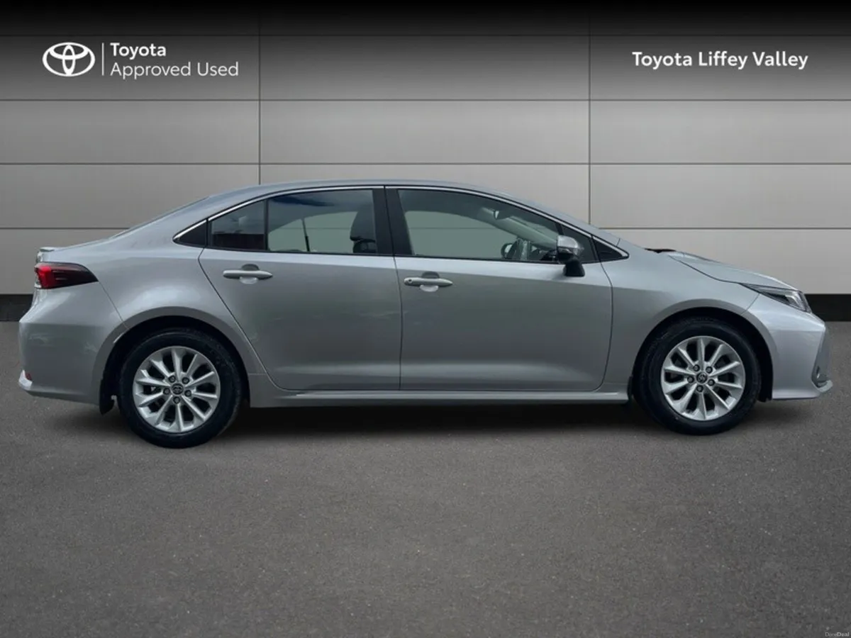 Toyota Corolla COROLLA HYB LUNA SALOON - Image 3