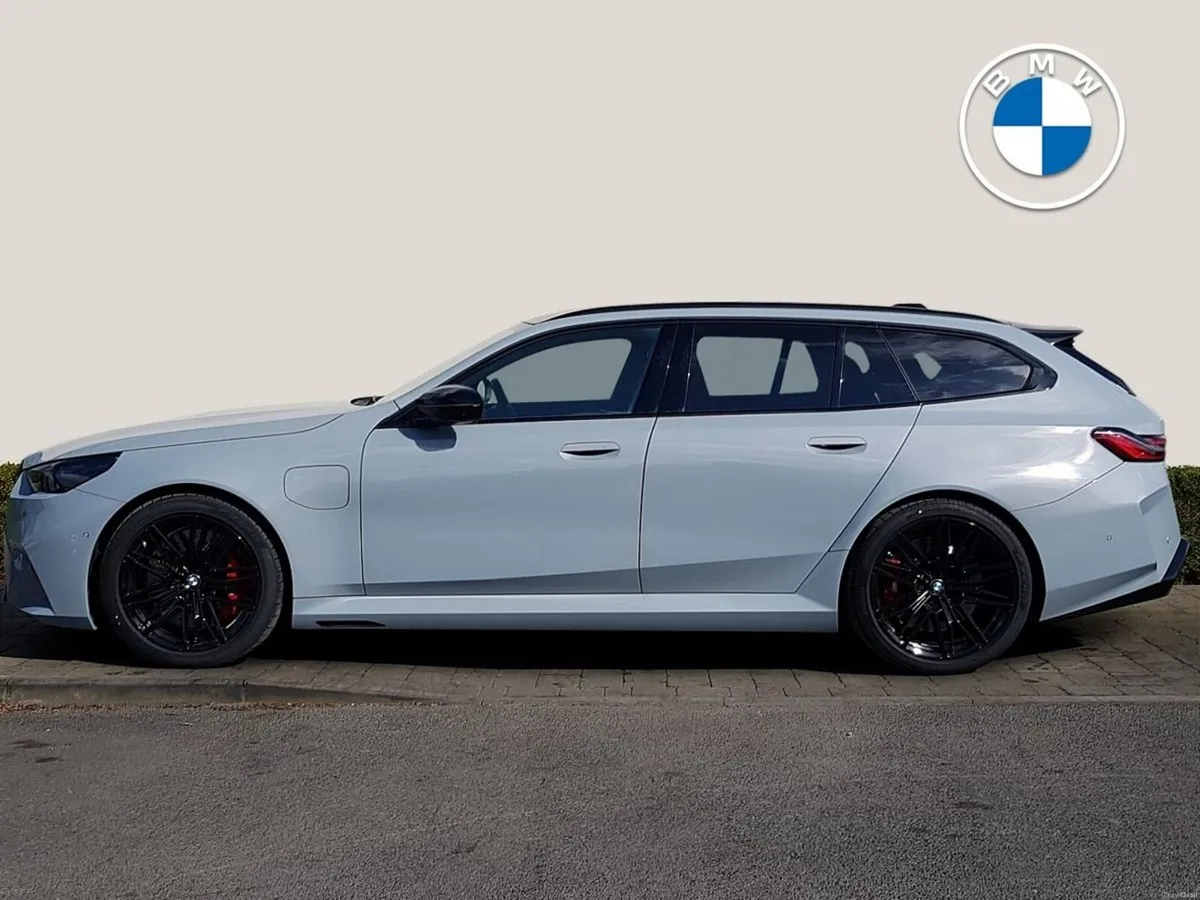 BMW M5 M5 Touring - Image 3