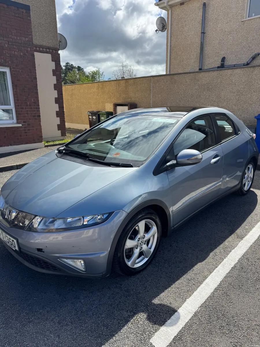 Honda Civic 2009 - Image 3