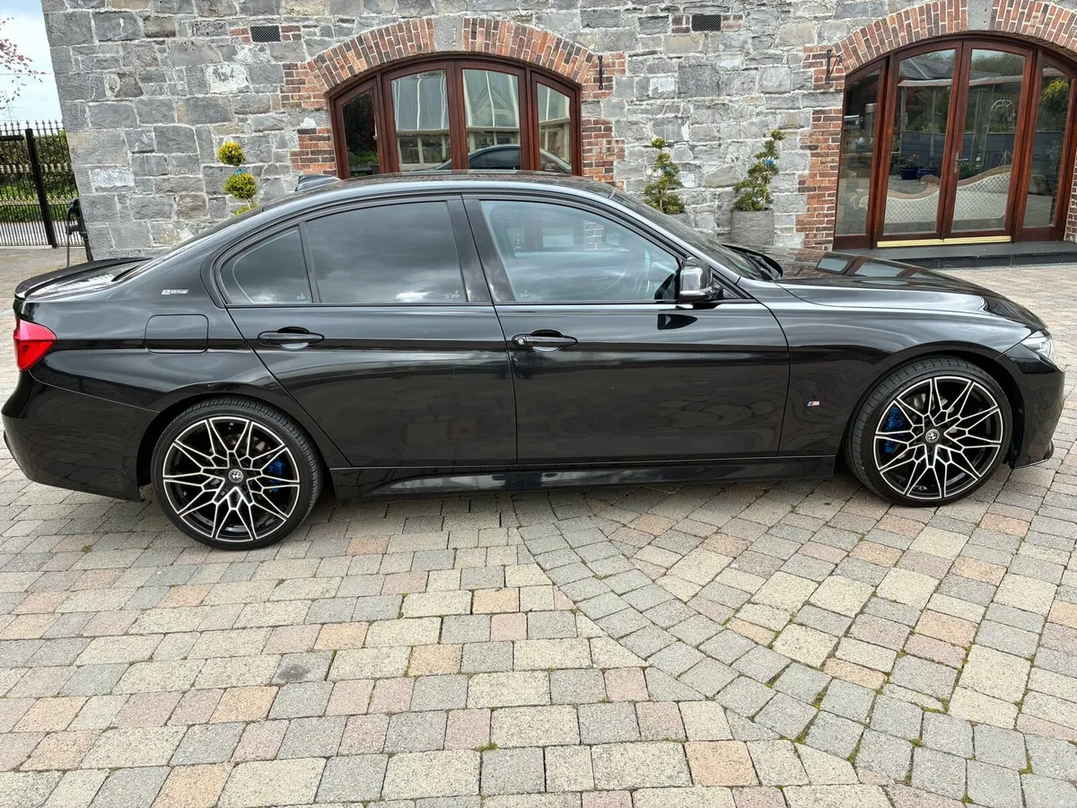 BMW f30 330e 2017 Black - Image 3