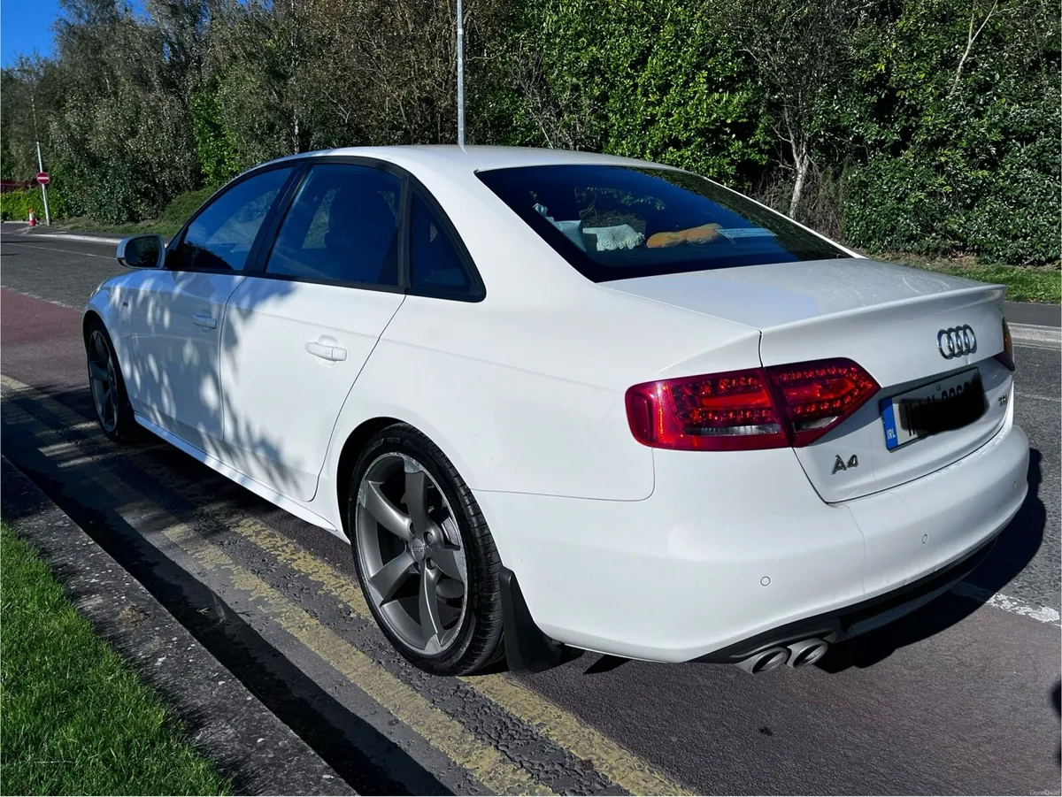 Audi A4 S line - Image 2