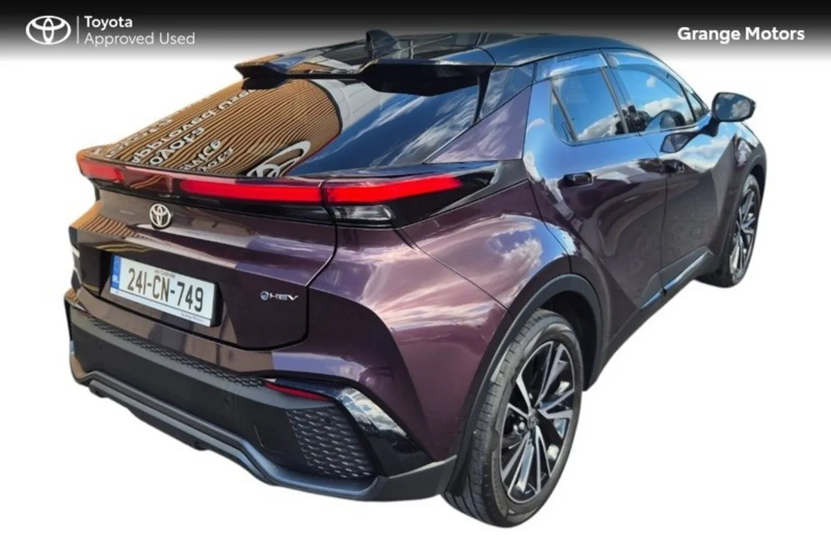 Toyota C-HR 1.8 HYBRID SOL 5DR - Image 3