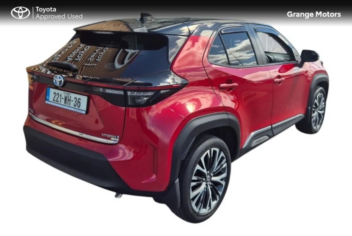 Toyota Yaris Cross 1.5 HYBRID SOL 5DR - Image 3