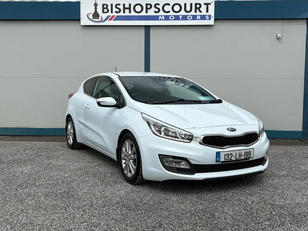 Kia Ceed 2013 - Image 2