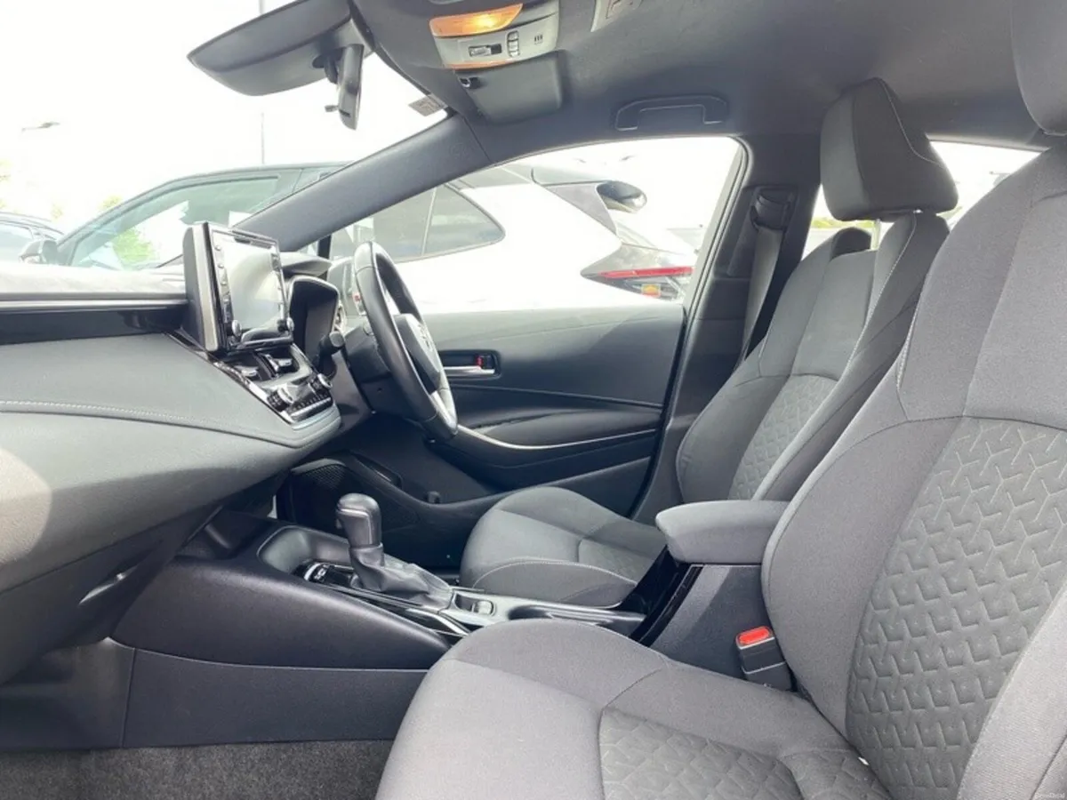 Toyota Corolla COROLLA HYBRID LUNA H/B - Image 6