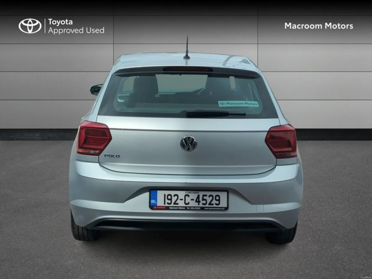 Volkswagen Polo TRENDLINE 1.0 MANUAL 5SPEED 65HP 5 - Image 4