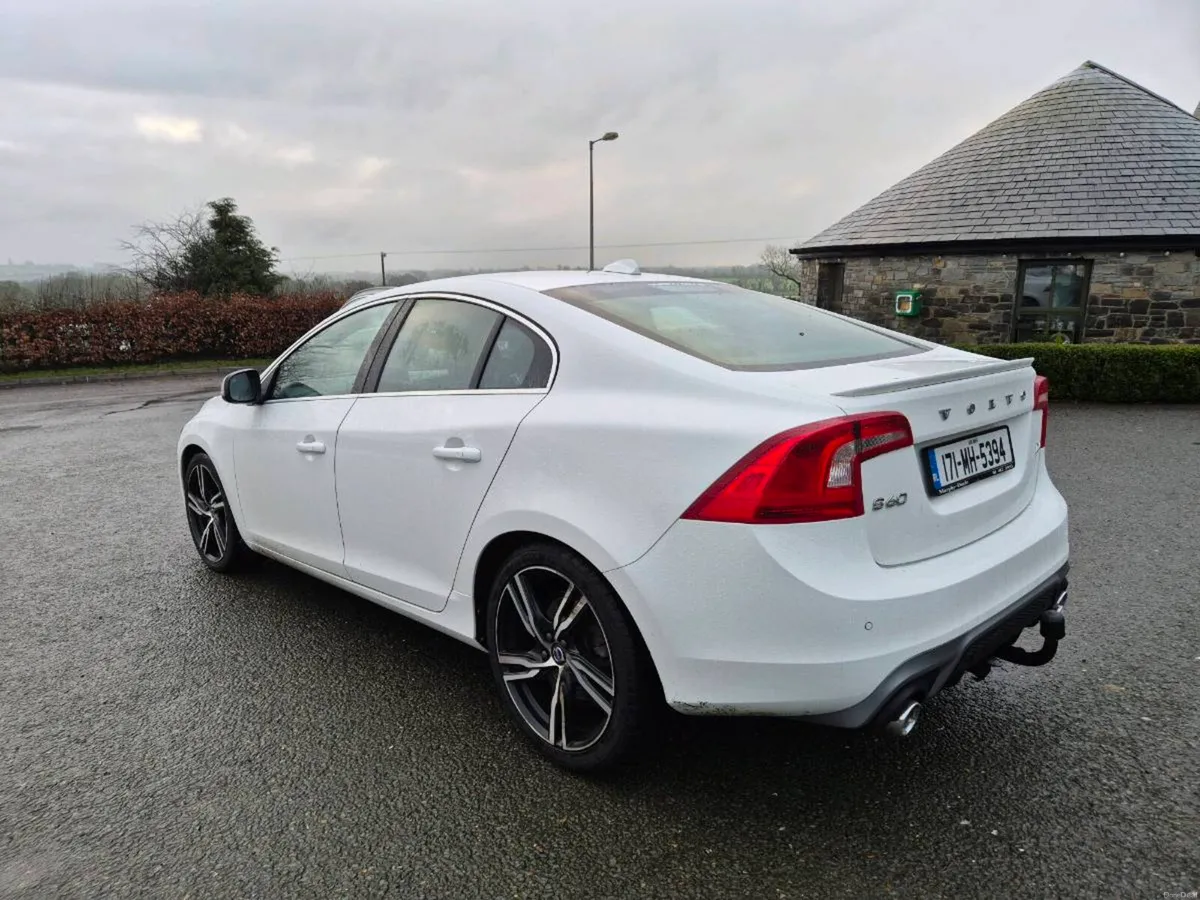 Volvo s60 R-Design - Image 4
