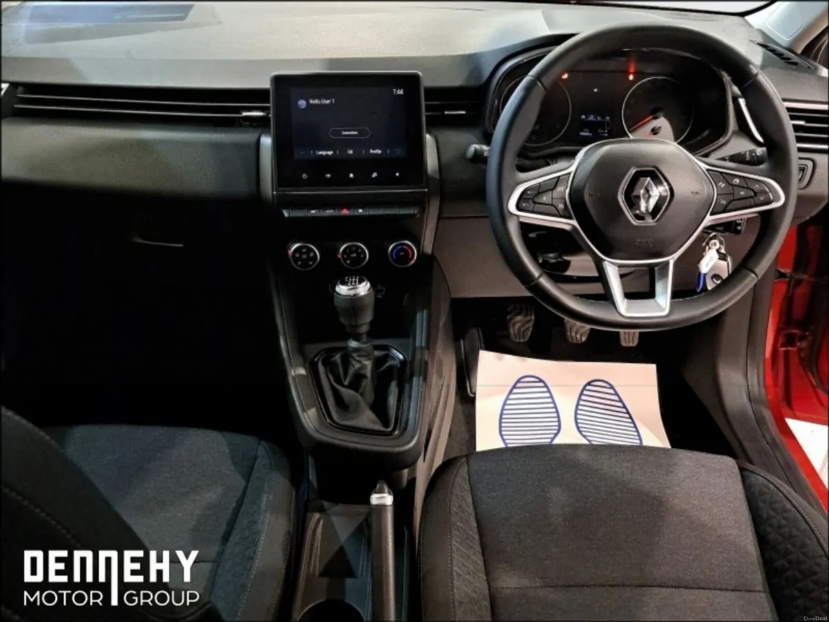 Renault Clio VIP EVENT this FRIDAY AND SAT 24th/25 - Image 3