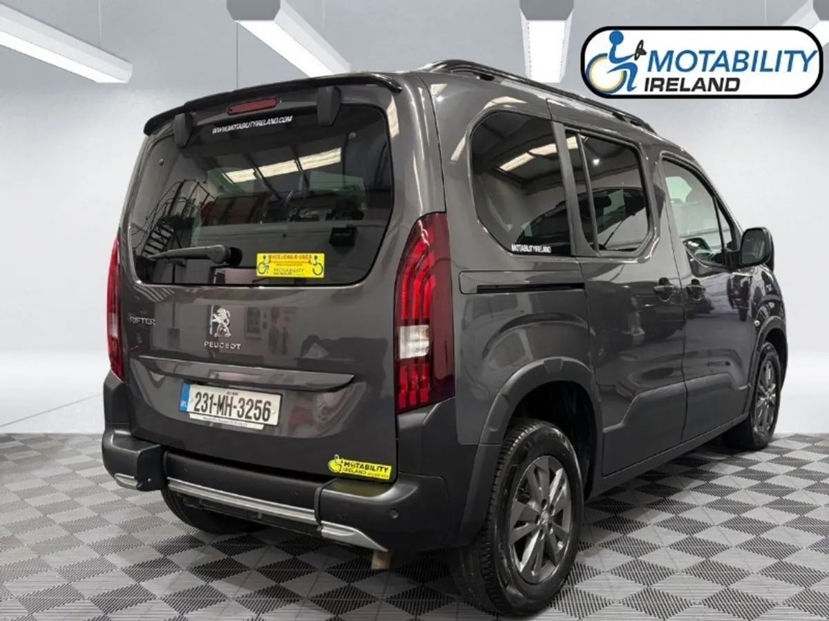 Peugeot Rifter SWB Wheelchair Accessible - Image 2