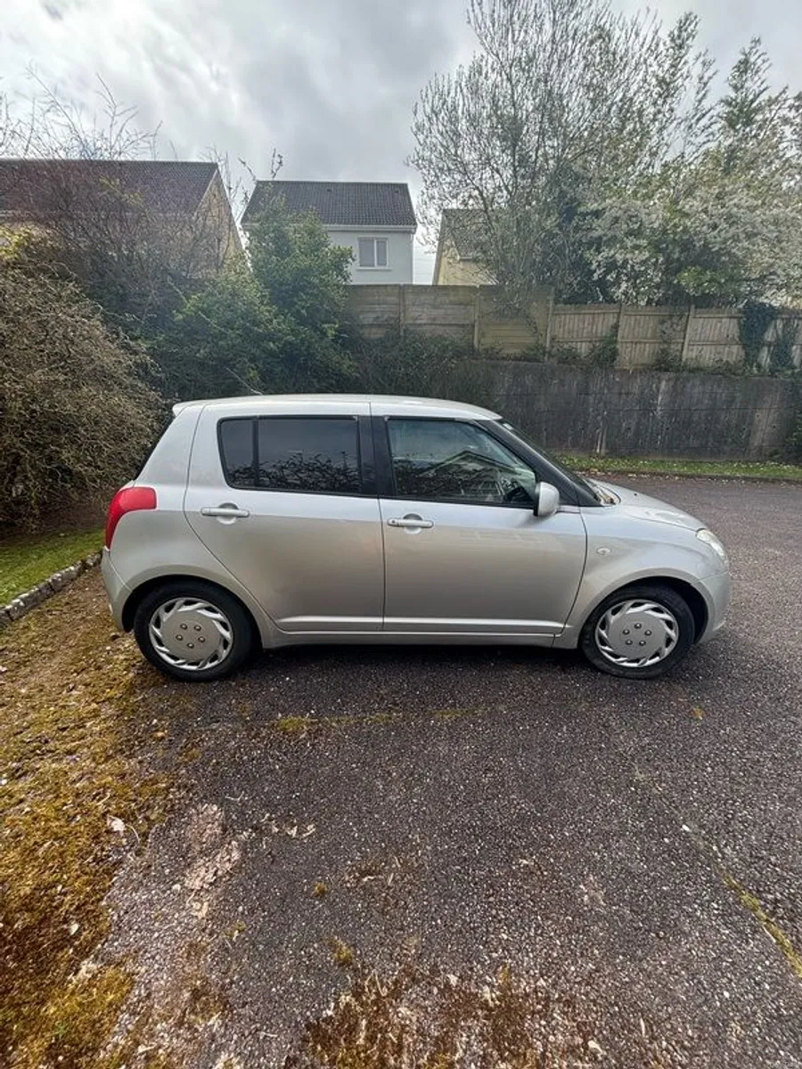 Automatic 2006 Suzuki Swift - Image 4