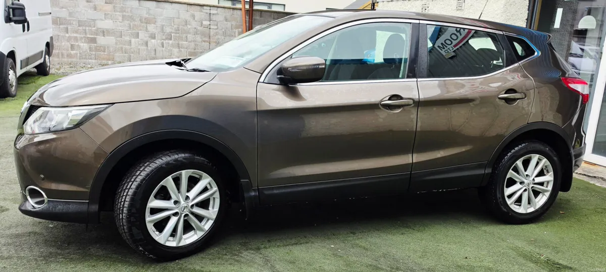 Nissan Qashqai 1.5dci SV SAFETY PACK NCT TAX - Image 2