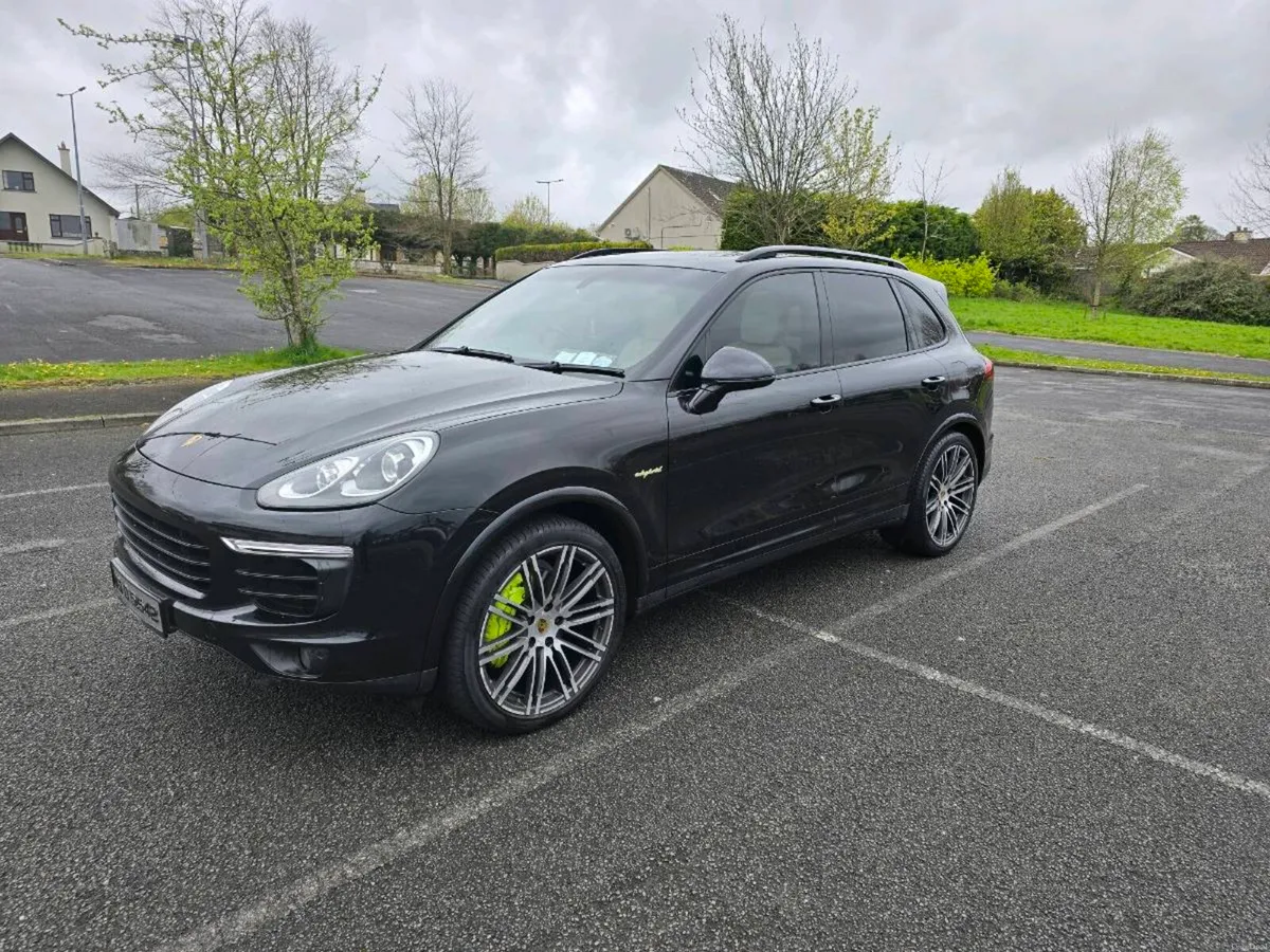 Porsche Cayenne S e-hybrid - Image 1